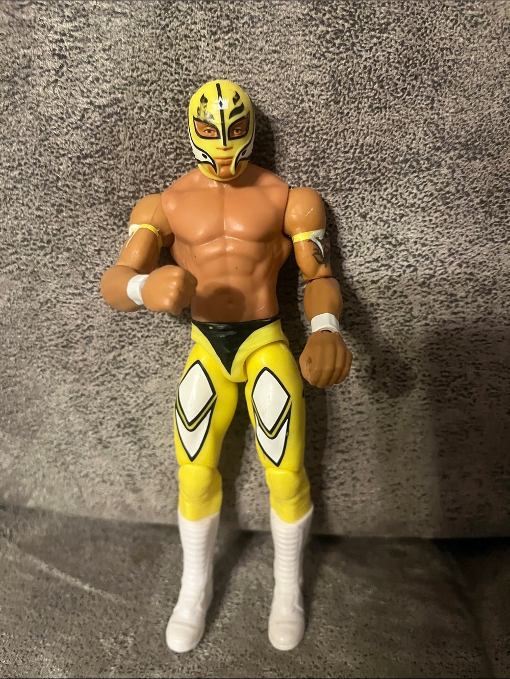Mattel WWE Rey Mysterio Basic Series Action Figure - Yellow & Black Gear